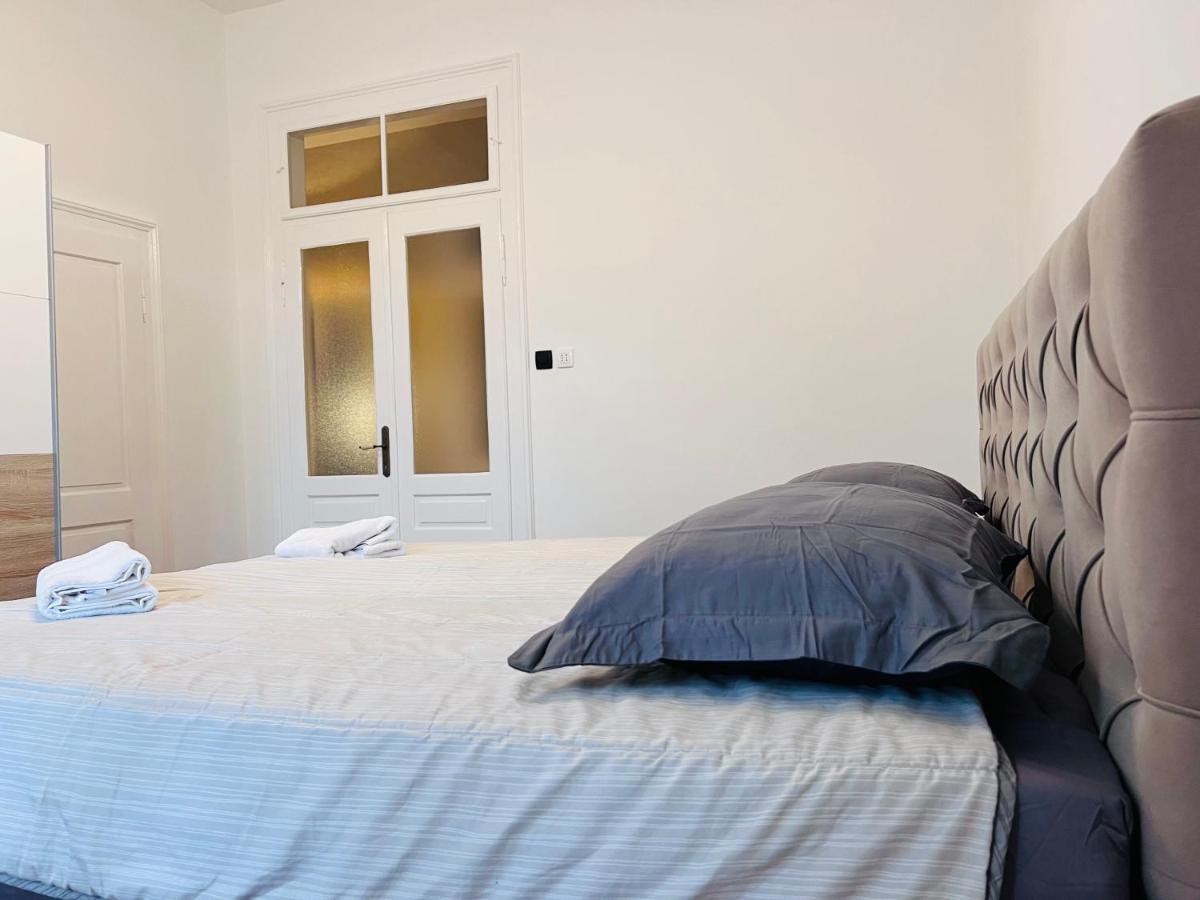 Apartment For Special Getaway Rose Пула Екстер'єр фото